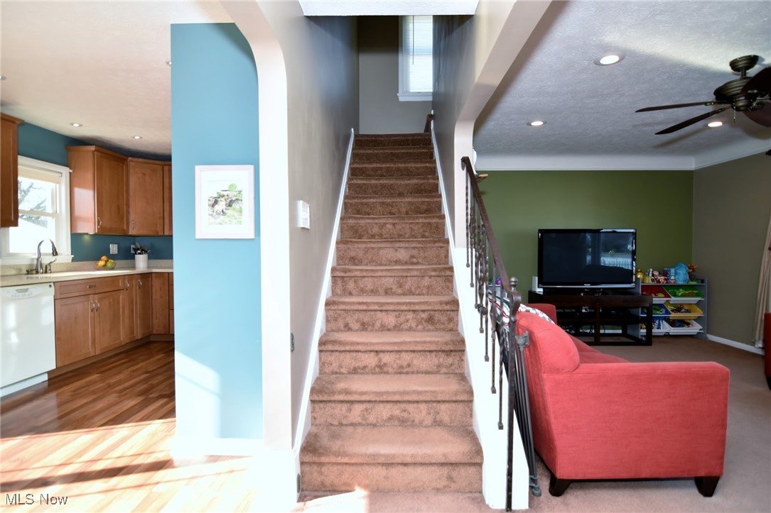 30432 Fairway Boulevard Willowick OH 44095