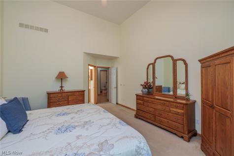 15271 Oak Hollow Lane Strongsville OH 44149