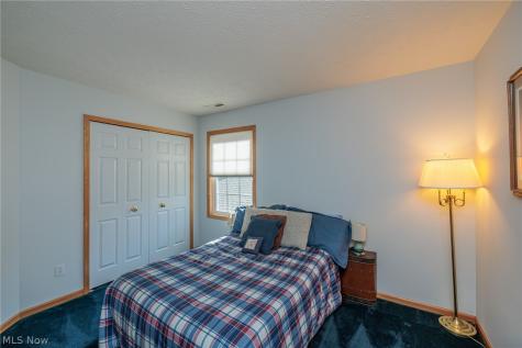 15271 Oak Hollow Lane Strongsville OH 44149