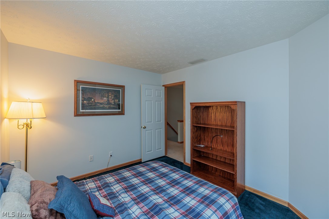 15271 Oak Hollow Lane Strongsville OH 44149