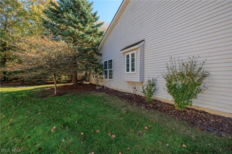 15271 Oak Hollow Lane Strongsville OH 44149
