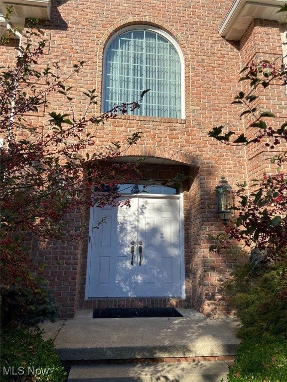 834 Eaton Park Lane Akron OH 44303