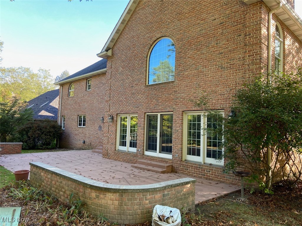 834 Eaton Park Lane Akron OH 44303