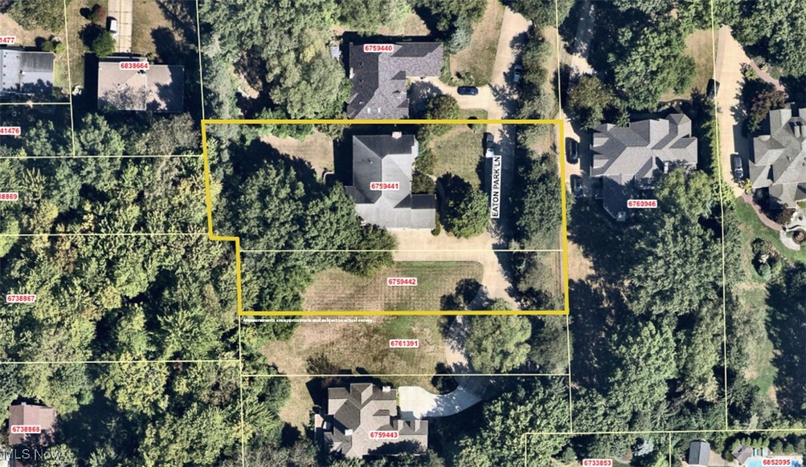 834 Eaton Park Lane Akron OH 44303