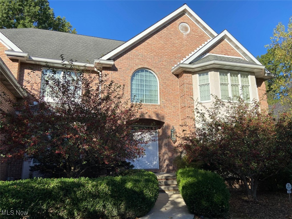 834 Eaton Park Lane Akron OH 44303