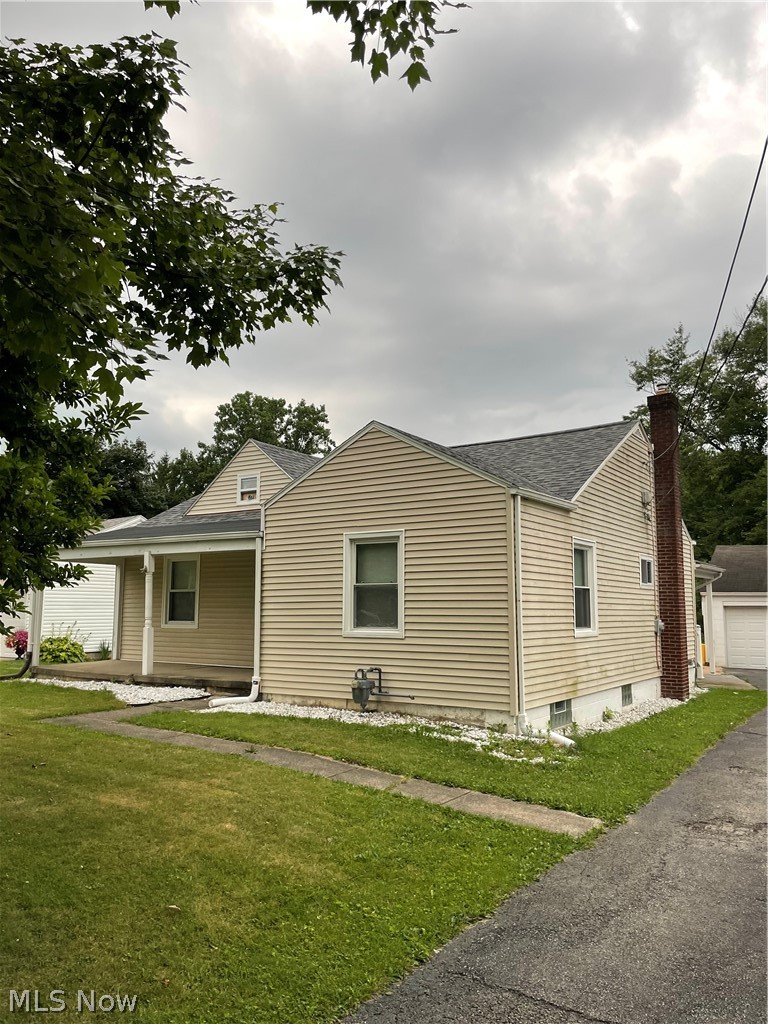 62 Edwards Avenue Canfield OH 44406