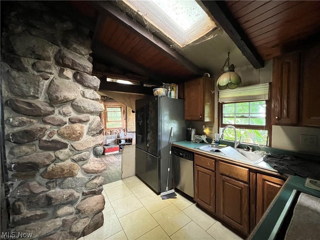 3527R Footville Richmond Road Rock Creek OH 44084