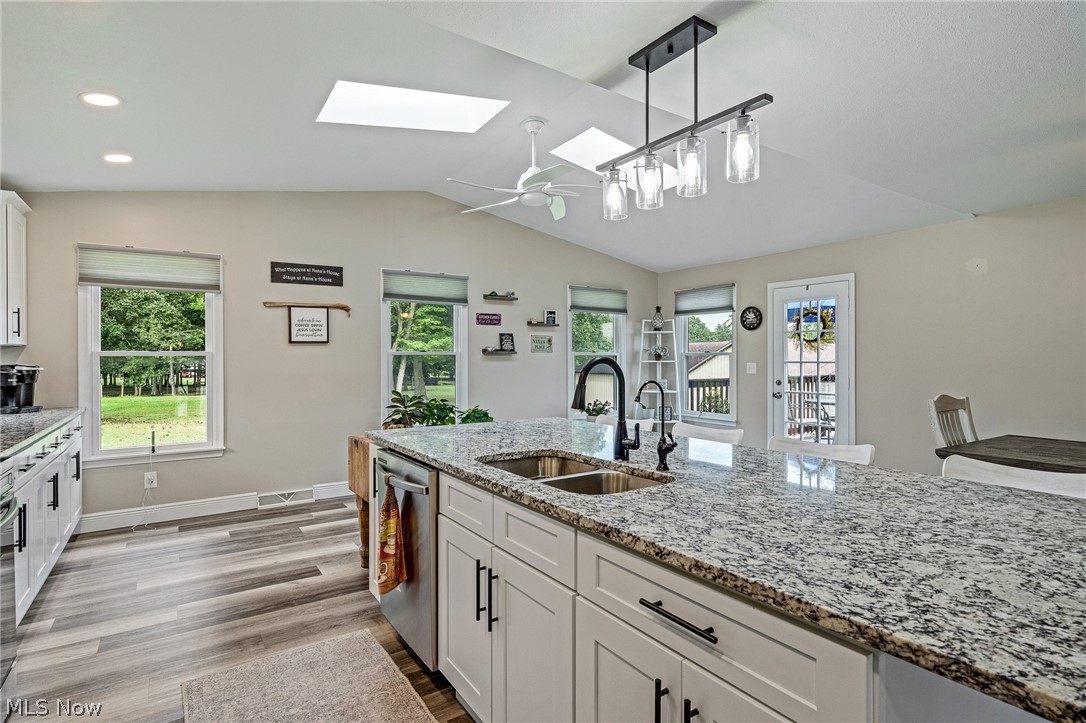 3902 S Newton Falls Road Diamond OH 44412
