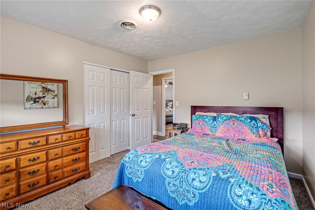 3902 S Newton Falls Road Diamond OH 44412