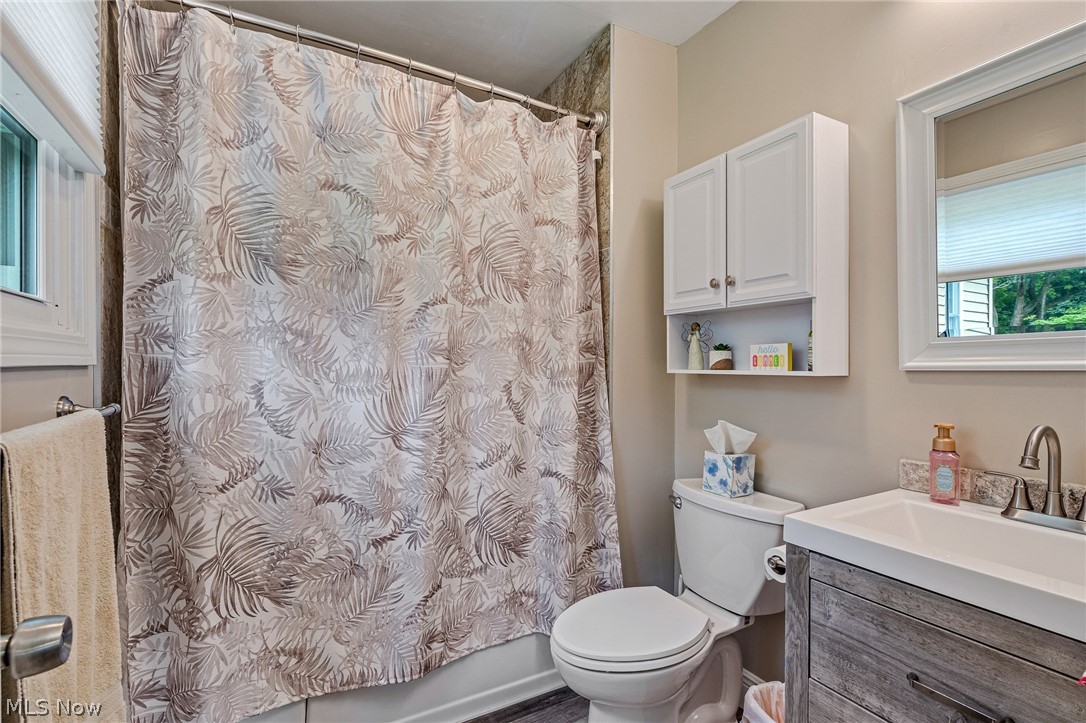 3902 S Newton Falls Road Diamond OH 44412