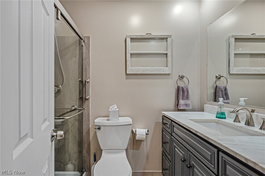 3902 S Newton Falls Road Diamond OH 44412