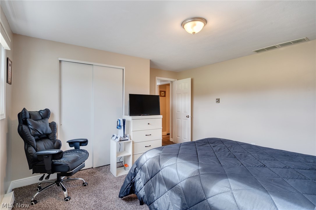 3902 S Newton Falls Road Diamond OH 44412