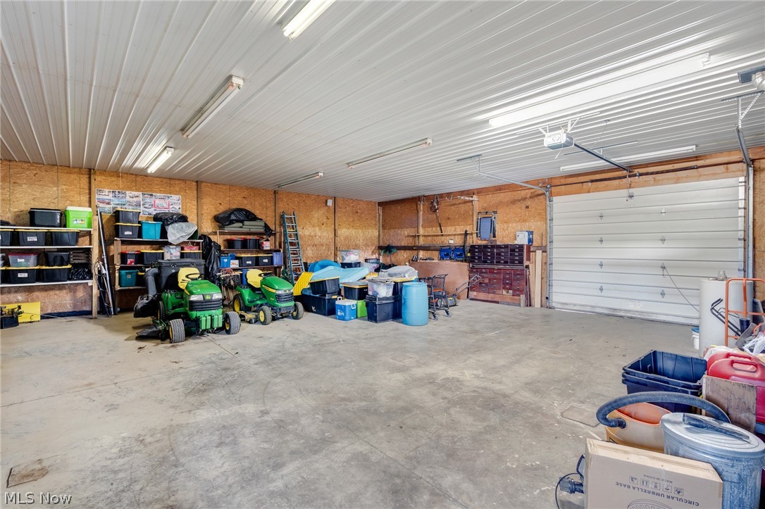 3902 S Newton Falls Road Diamond OH 44412