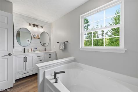 32110 Cozy Meadow Court North Ridgeville OH 44039