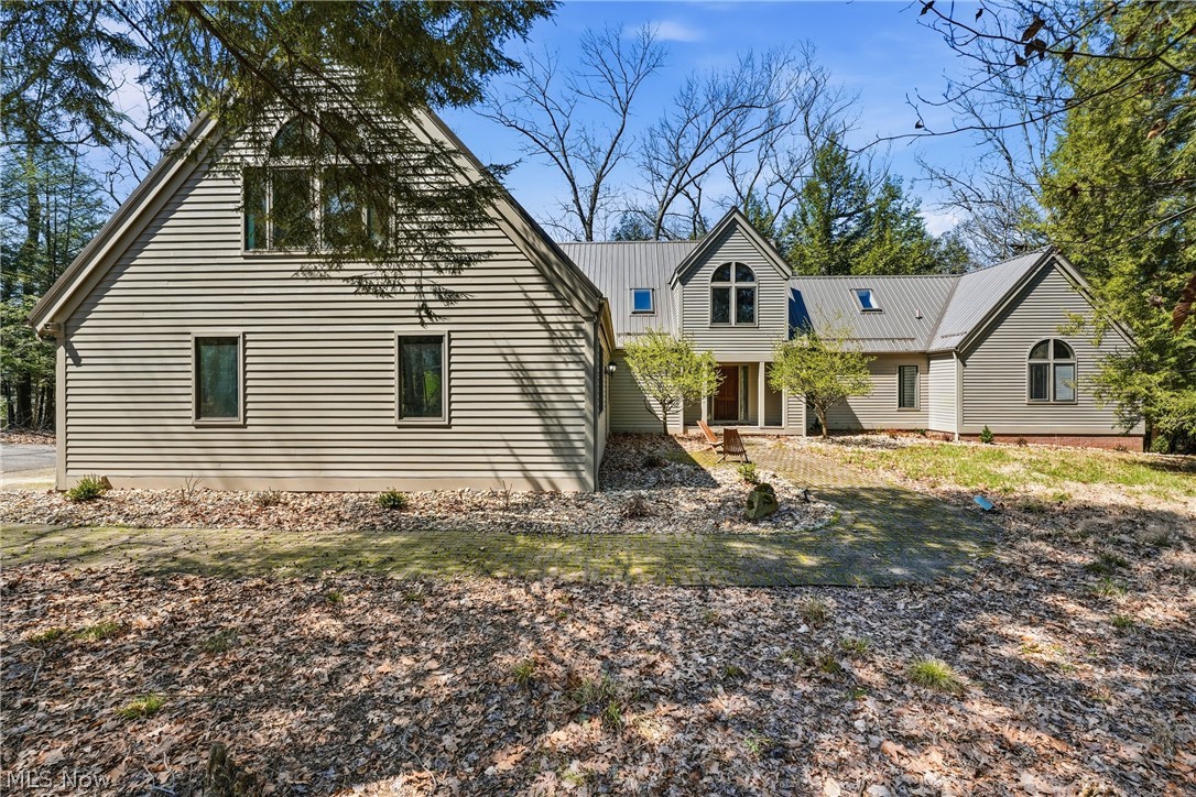 5700 Clingan Road Struthers OH 44471
