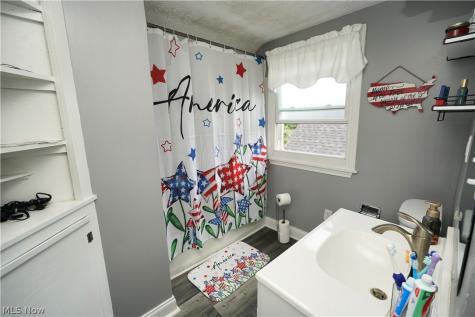 167 Brandtson Avenue Elyria OH 44035