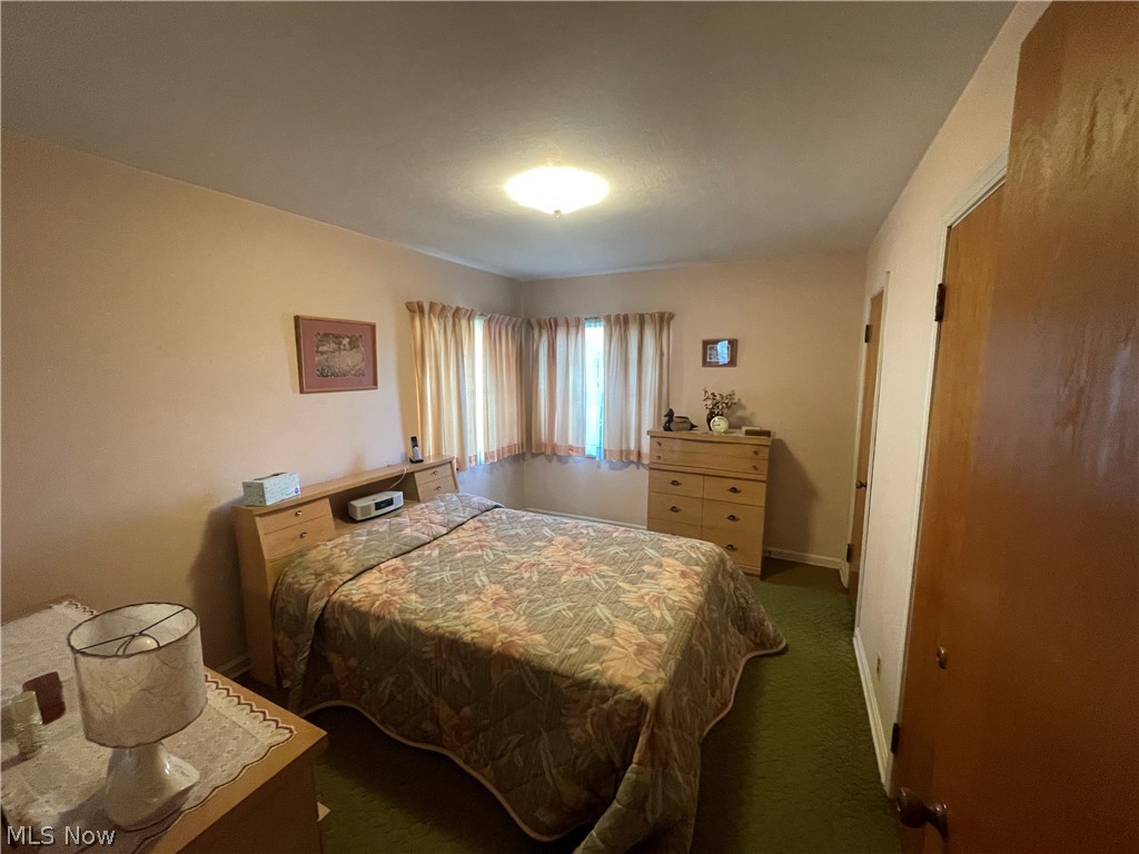 1292 Salt Springs Road Niles OH 44440