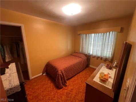 1292 Salt Springs Road Niles OH 44440