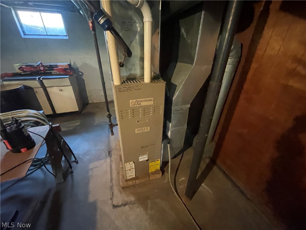 1292 Salt Springs Road Niles OH 44440