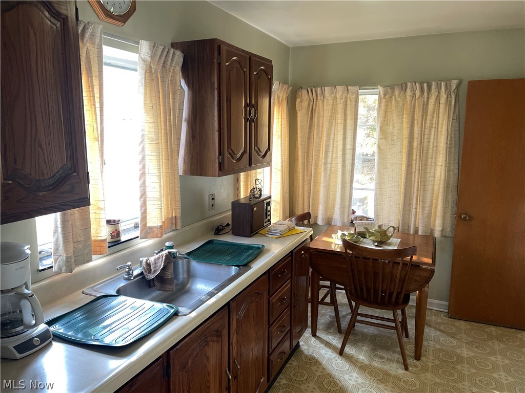 1292 Salt Springs Road Niles OH 44440