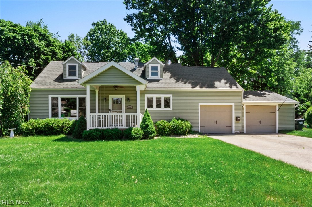 243 9th Street NE Barberton OH 44203