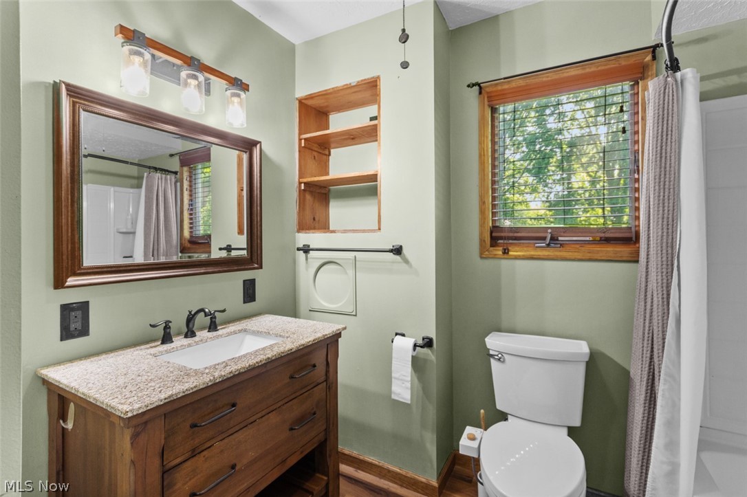 243 9th Street NE Barberton OH 44203