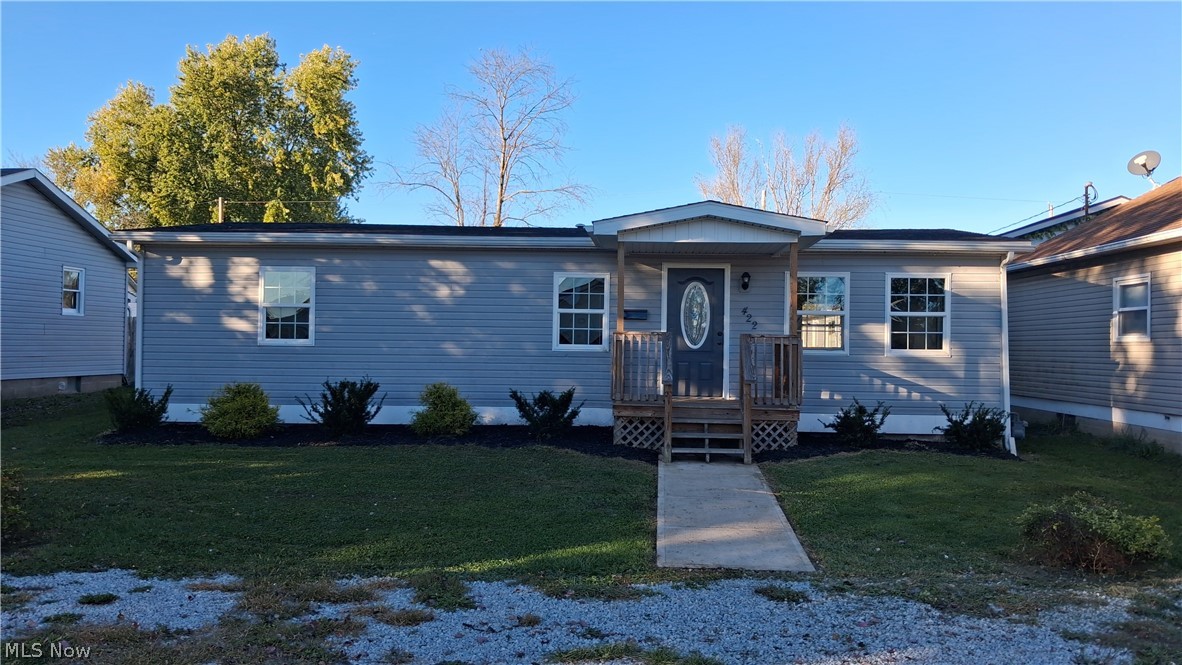 422 E 4th Street West Lafayette OH 43845