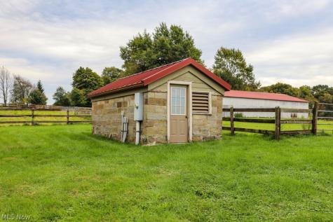 5930 Vair Road Ravenna OH 44266