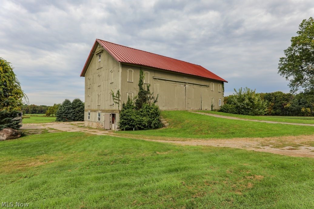 5930 Vair Road Ravenna OH 44266