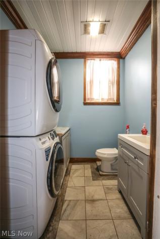 5930 Vair Road Ravenna OH 44266