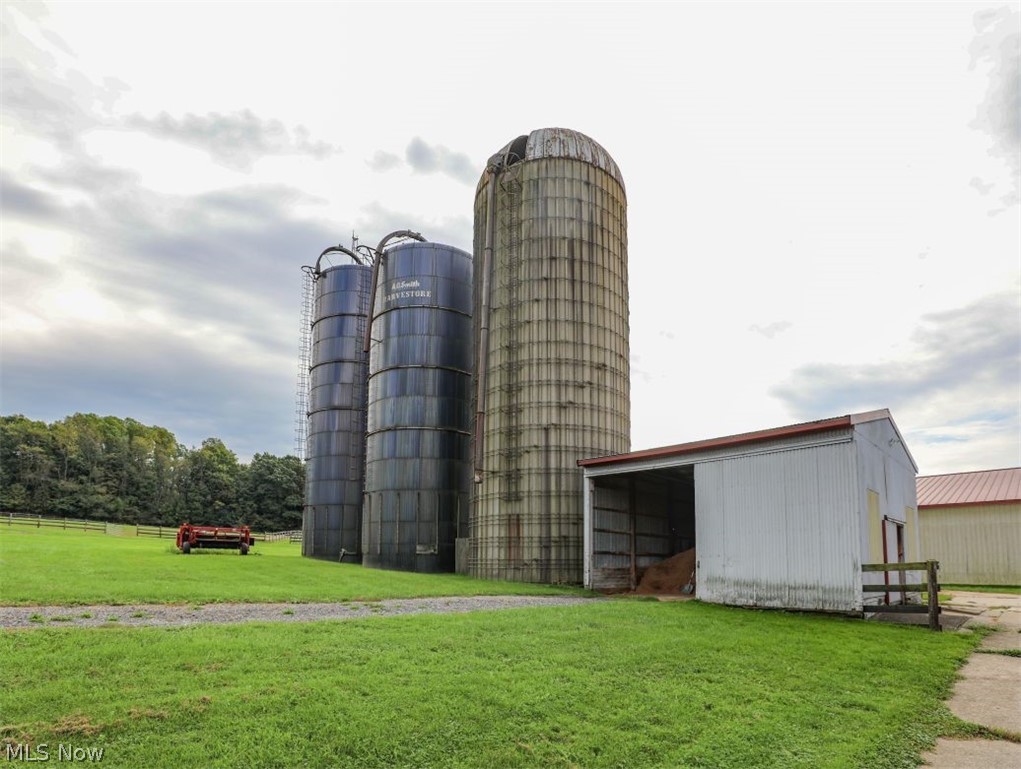 5930 Vair Road Ravenna OH 44266