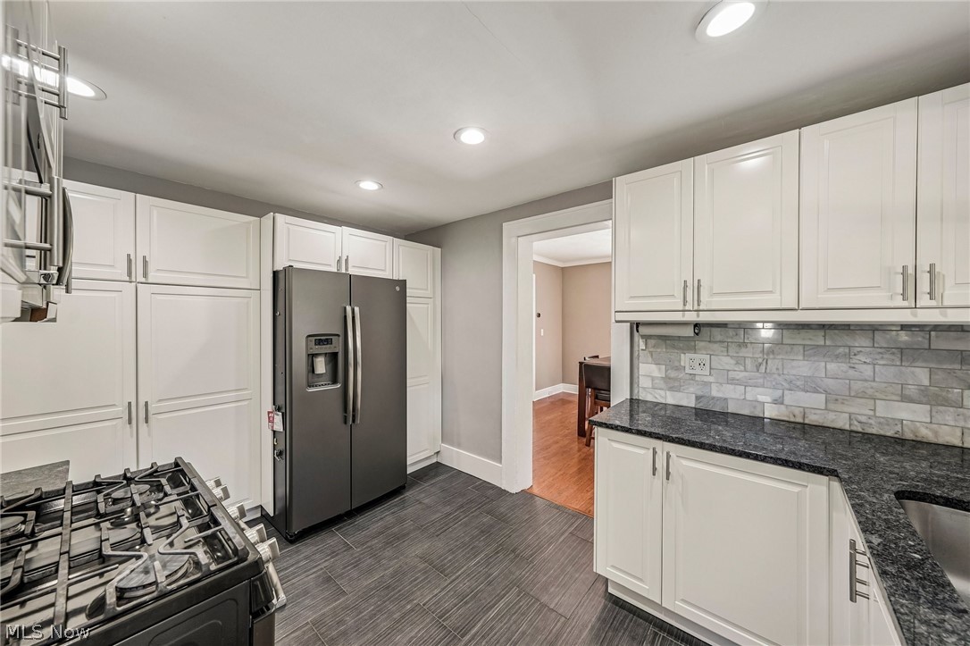 1574 Alton Drive Akron OH 44313