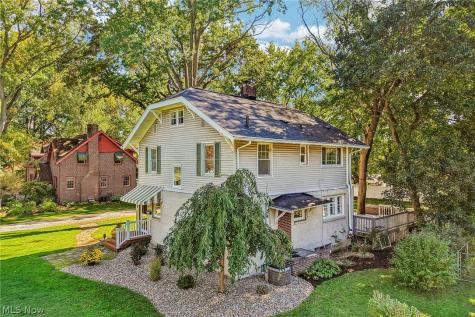 1574 Alton Drive Akron OH 44313