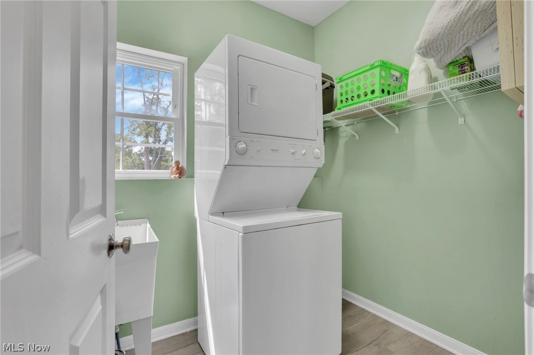 22 Garfield Avenue New Concord OH 43762