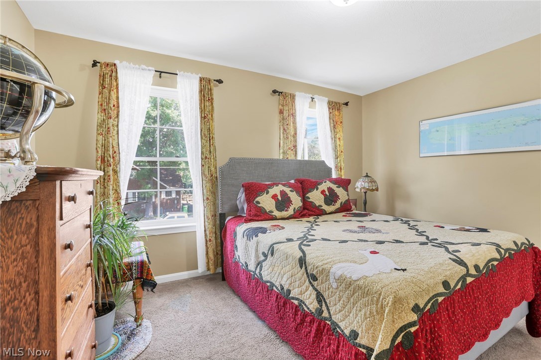 22 Garfield Avenue New Concord OH 43762