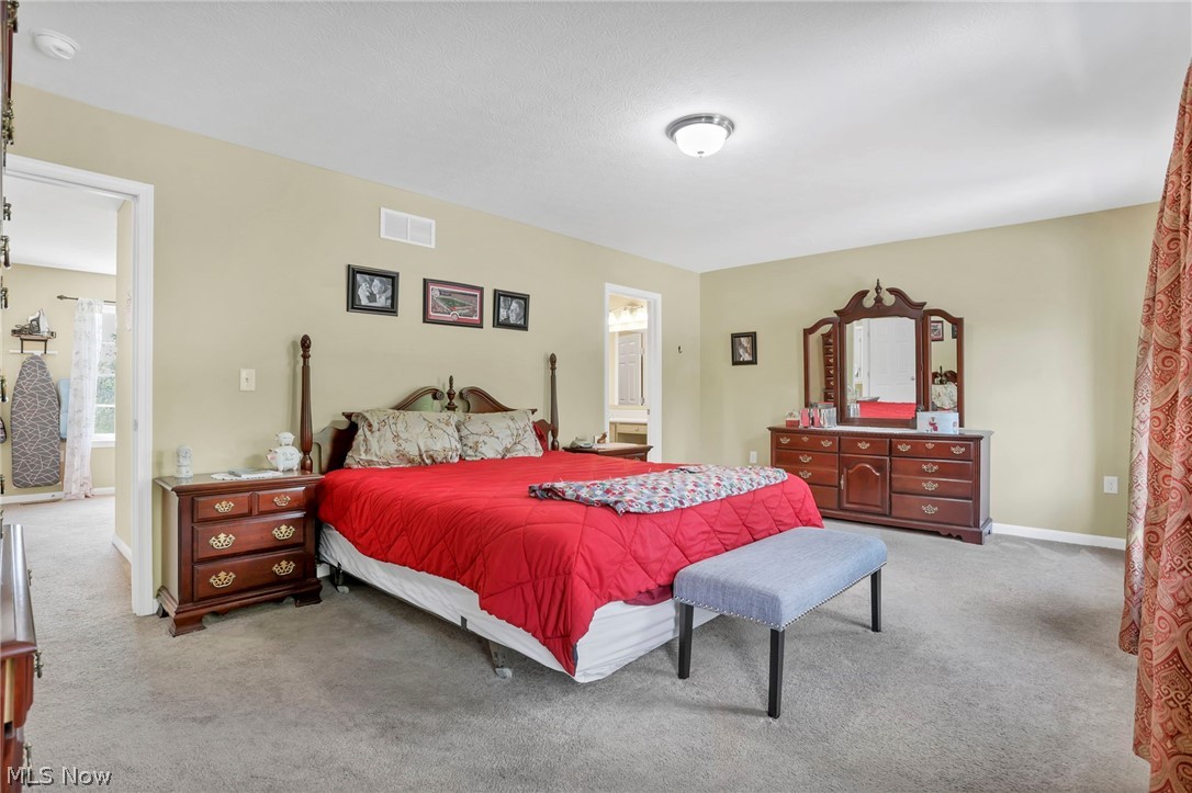 22 Garfield Avenue New Concord OH 43762