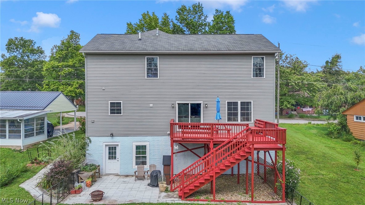 22 Garfield Avenue New Concord OH 43762