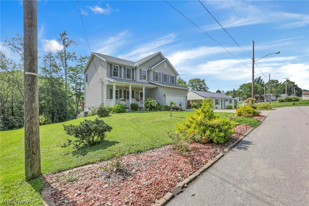 22 Garfield Avenue New Concord OH 43762