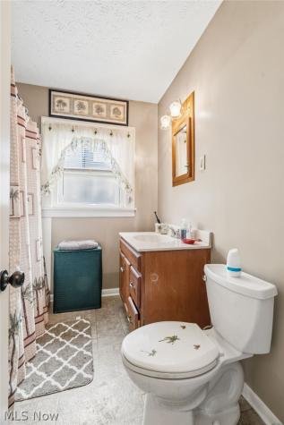 457 9th Street Elyria OH 44035