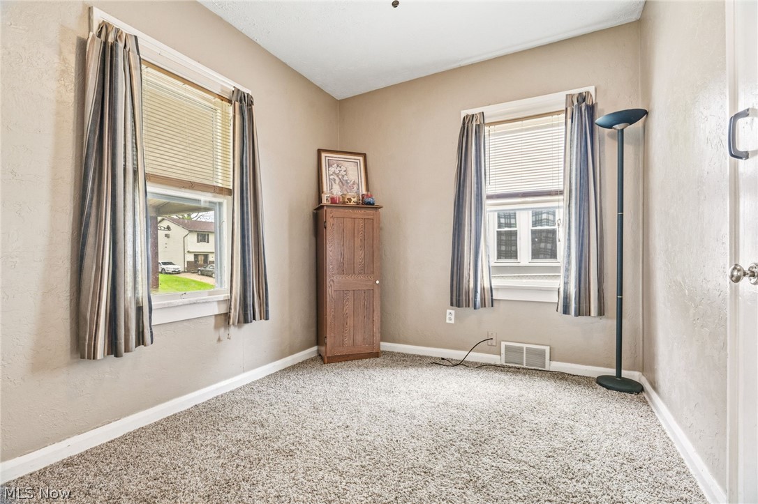 457 9th Street Elyria OH 44035