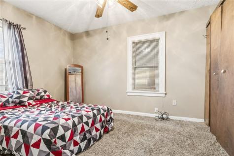 457 9th Street Elyria OH 44035