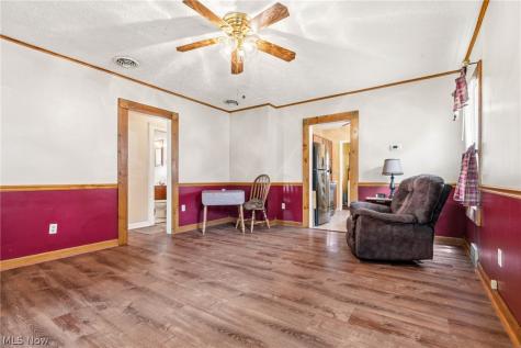 457 9th Street Elyria OH 44035