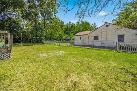 1589 E 337th Street Eastlake OH 44095