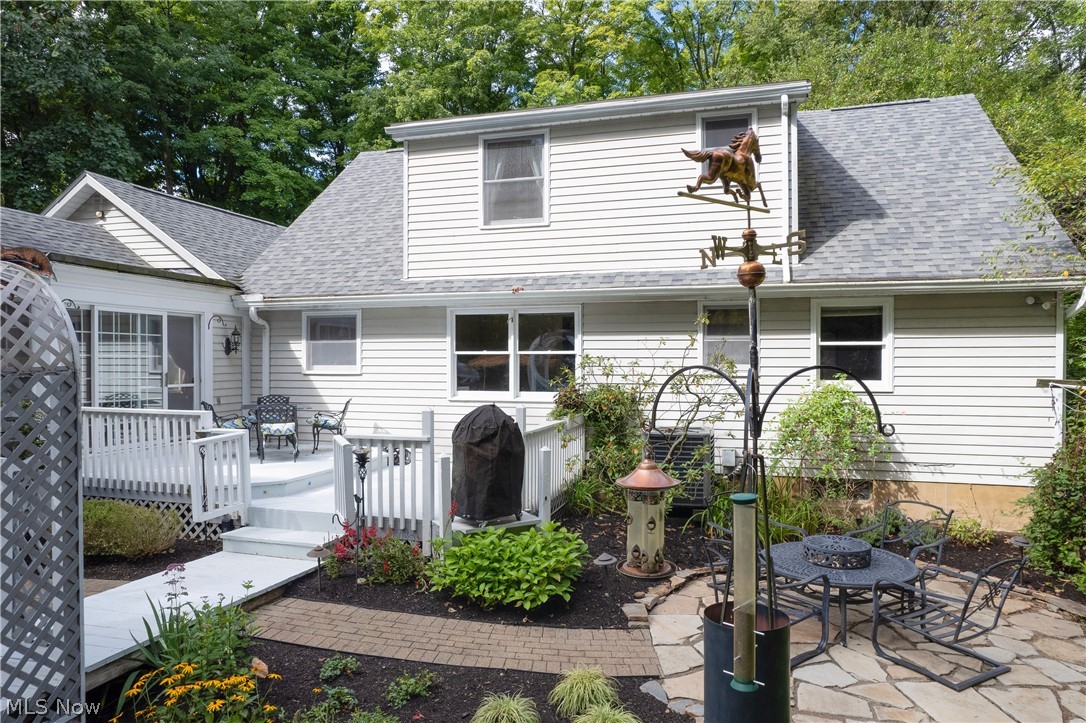 17099 Creighton Drive Chagrin Falls OH 44023