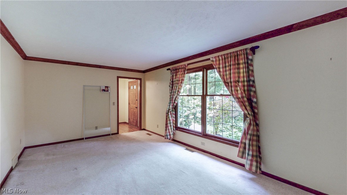 17099 Creighton Drive Chagrin Falls OH 44023