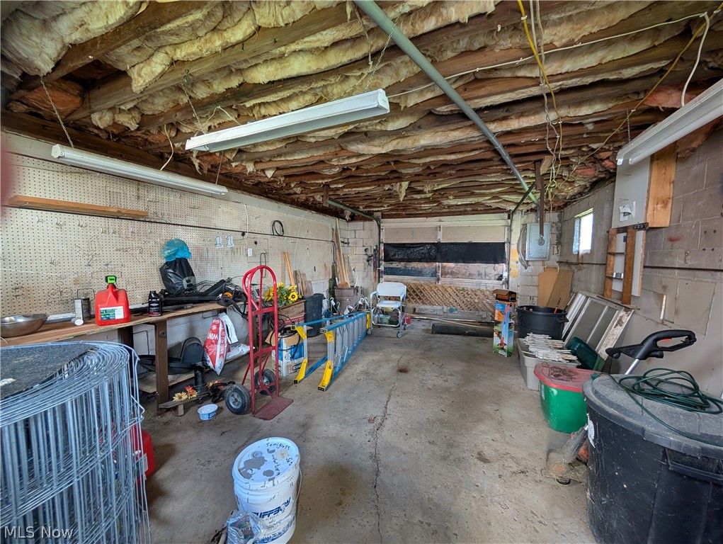 16599 Glenn Street East Liverpool OH 43920