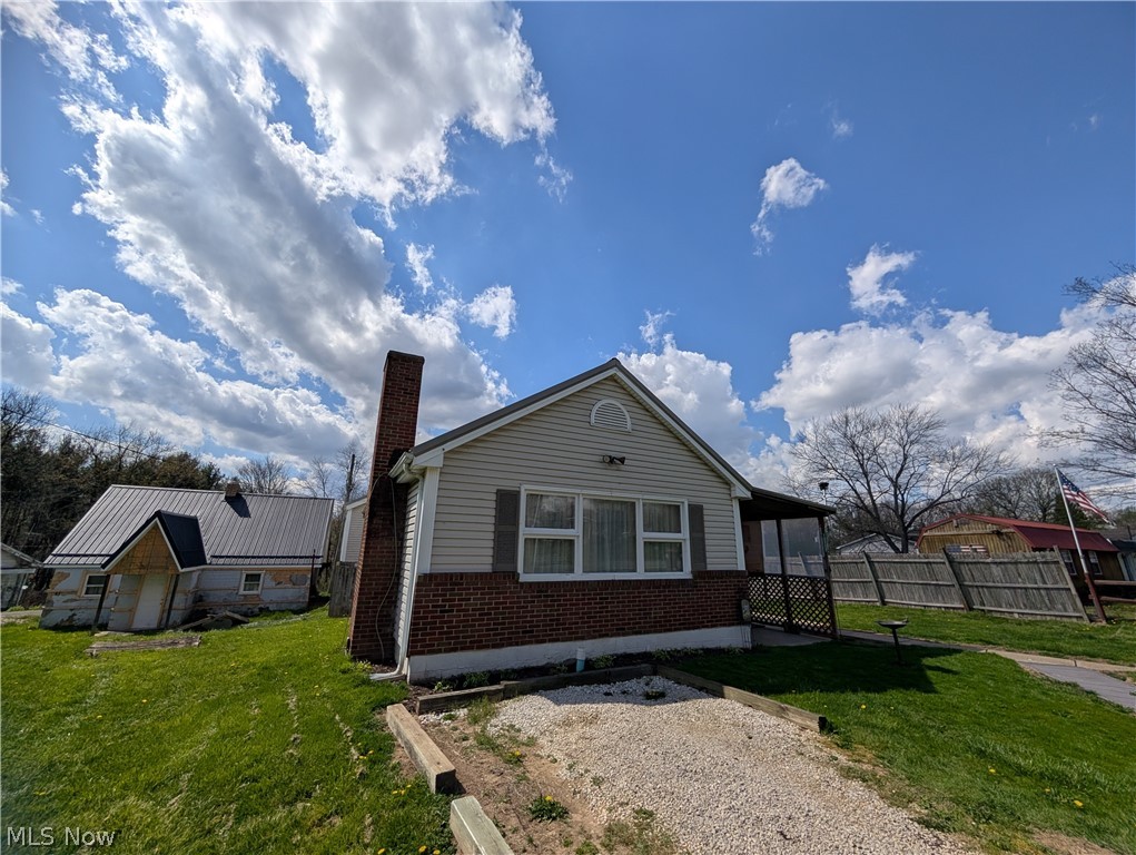 16599 Glenn Street East Liverpool OH 43920