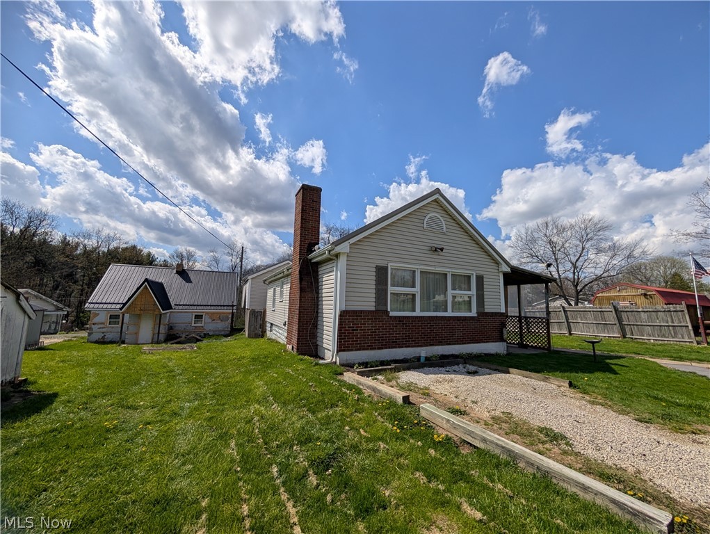 16599 Glenn Street East Liverpool OH 43920