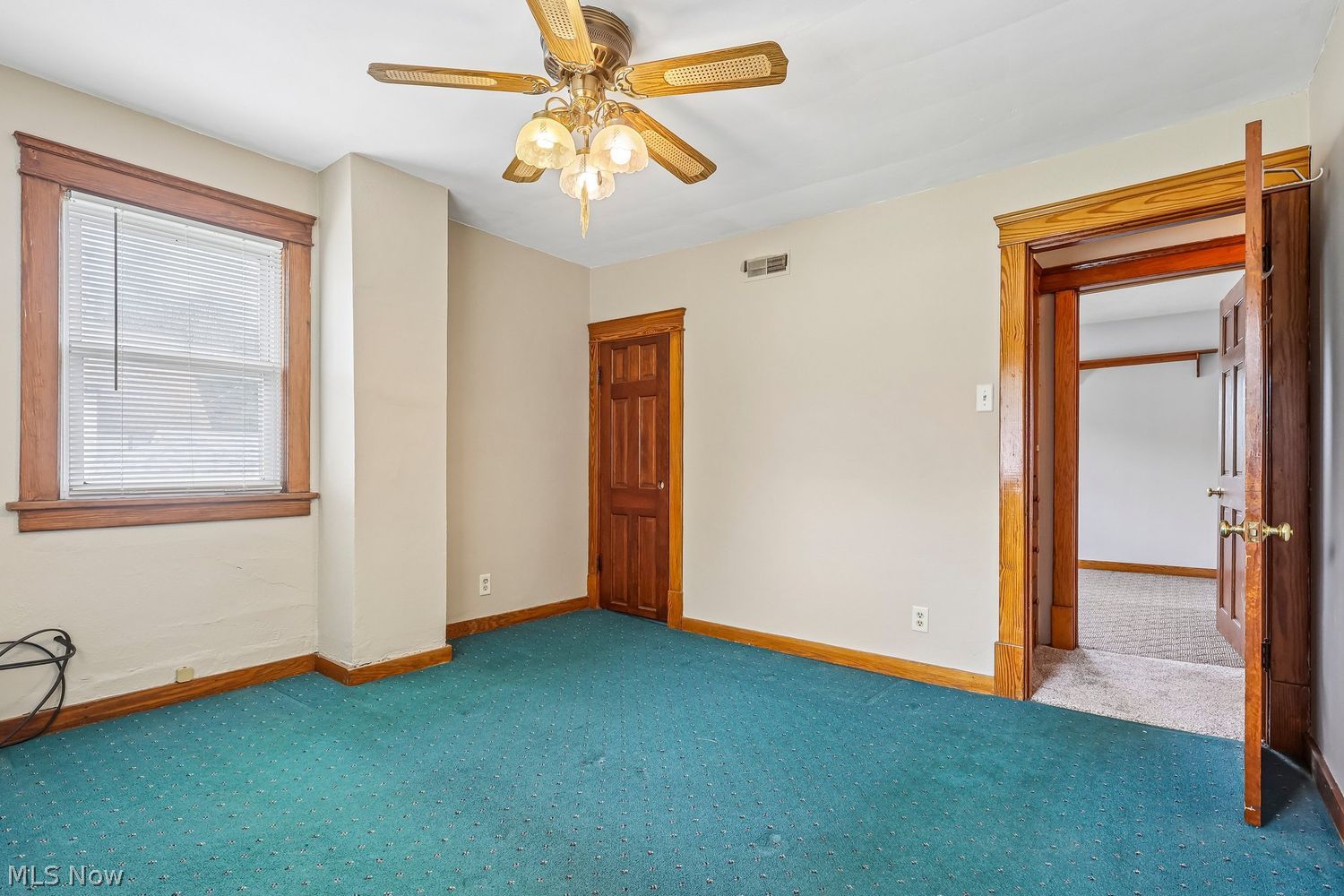 202 W 39th Street Lorain OH 44052