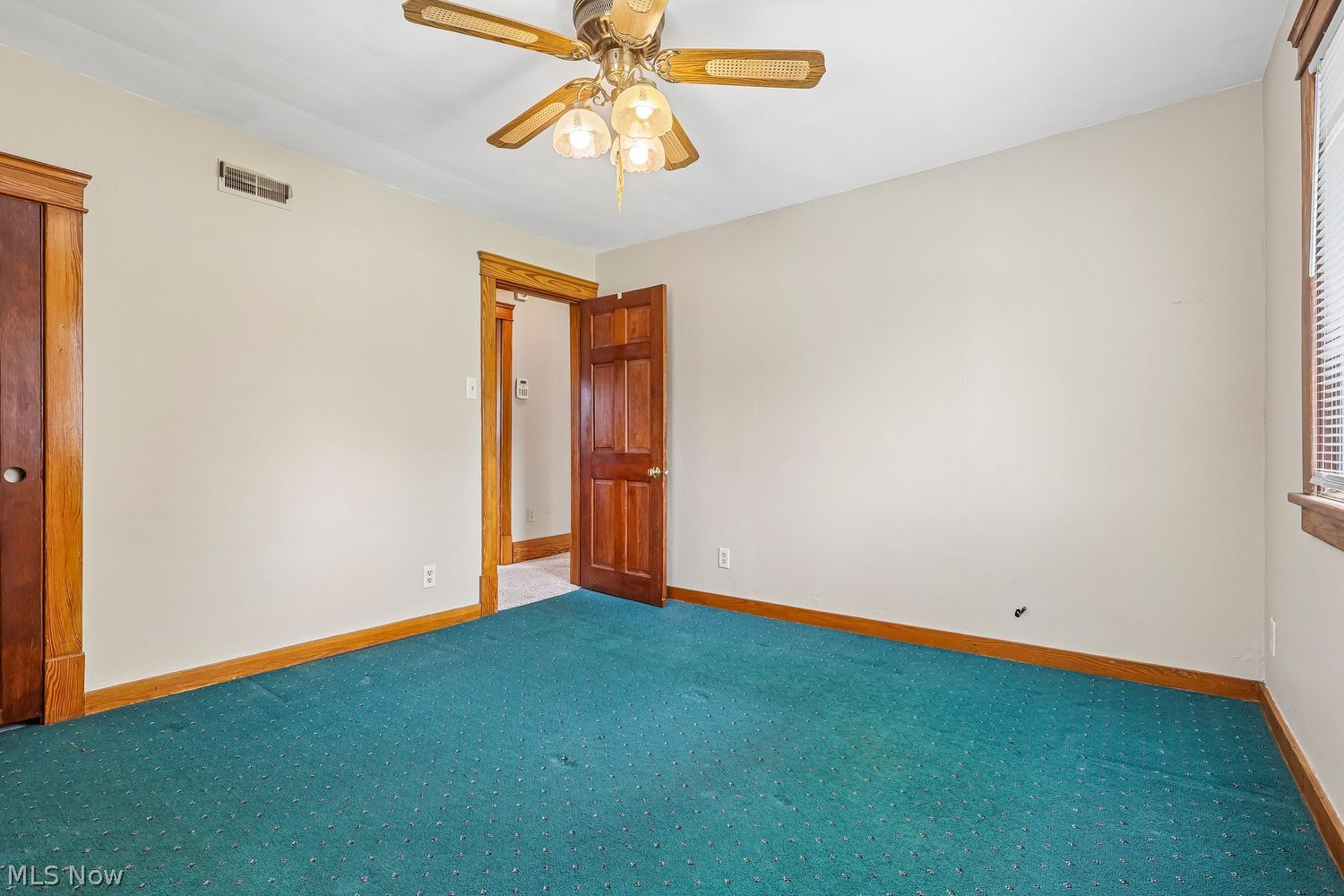 202 W 39th Street Lorain OH 44052